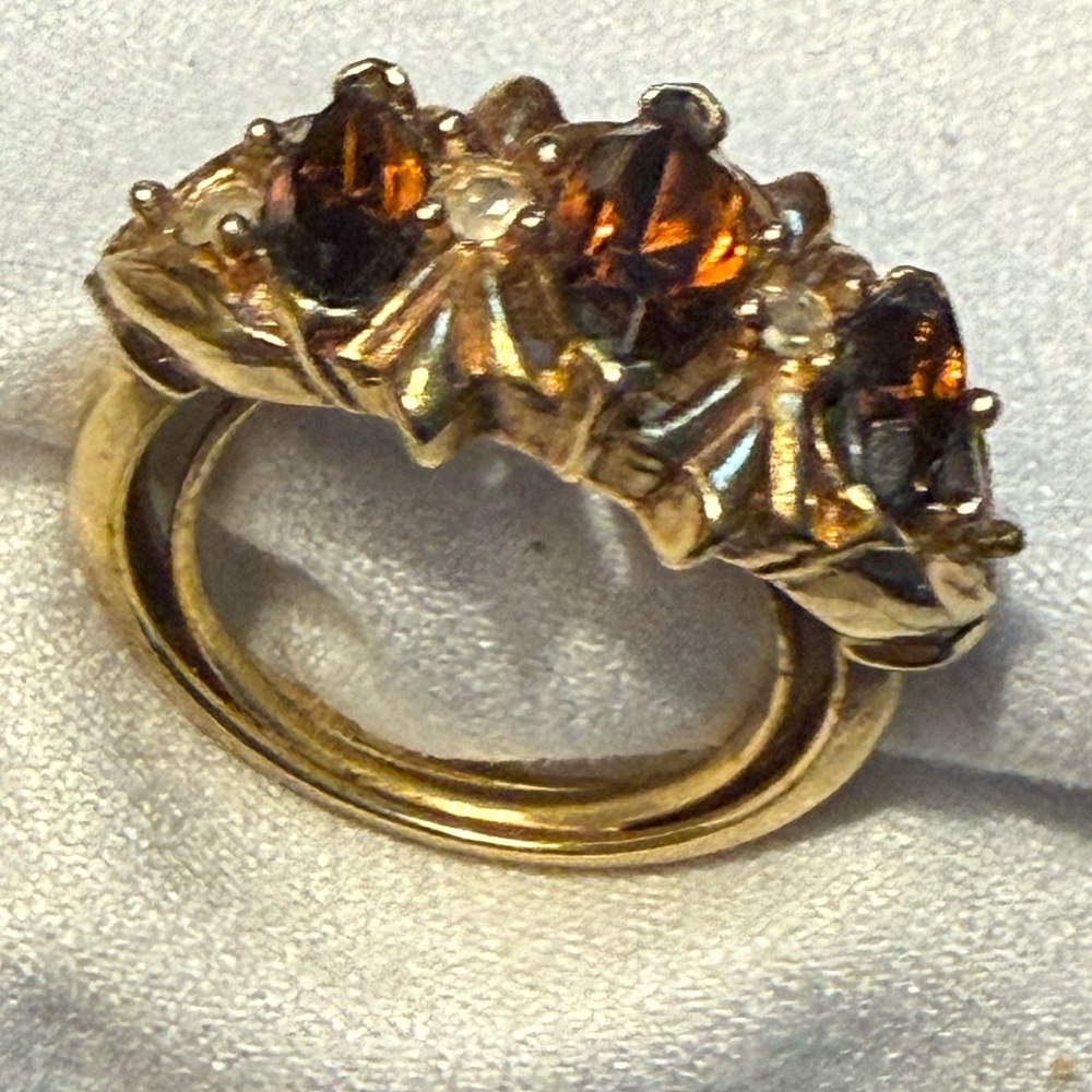 Avon 1973 Royal Occasion Smoky Topaz ring - Picture 5 of 13